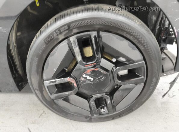 5XYAEFS50TG013119 2026 KIA EV9 Black 