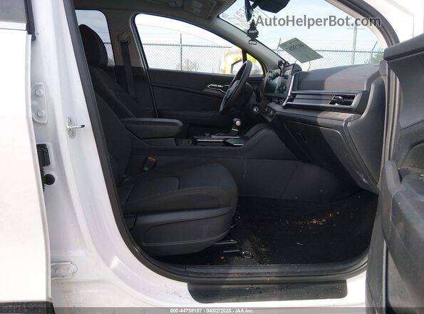 5XYK2CDF2SG324308 2025 KIA SPORTAGE White Вид салону спереду