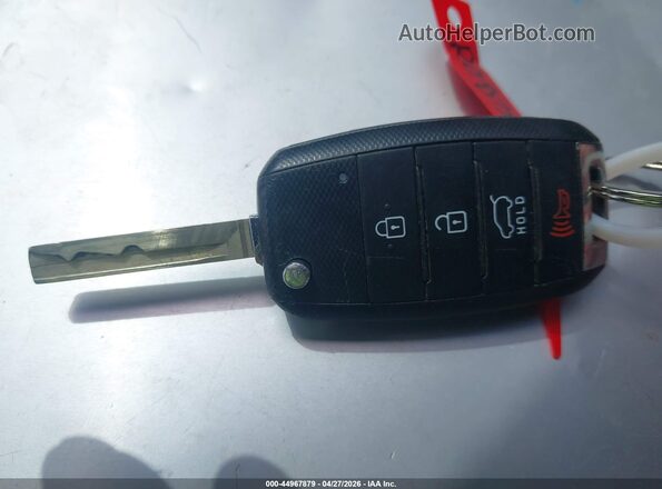 5XYPG4A39GG070336 2016 KIA SORENTO Maroon Dashboard view
