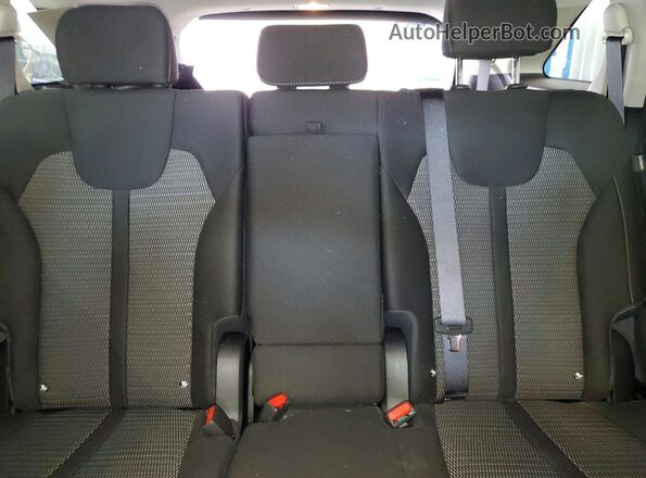 5XYRG4JC8RG293575 2024 KIA SORENTO Gray Widok tylnych siedzeń