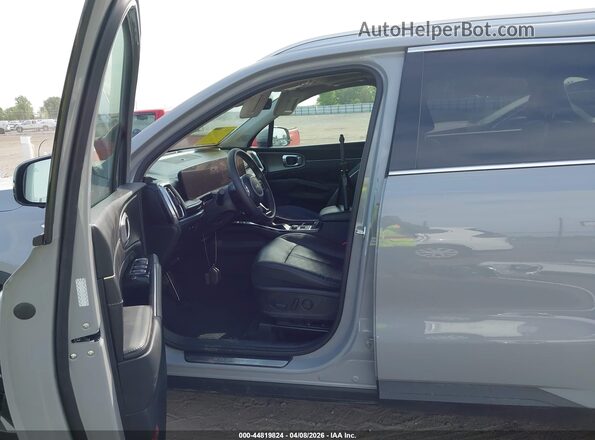 5XYRK4JF5RG257576 2024 KIA SORENTO Gray 