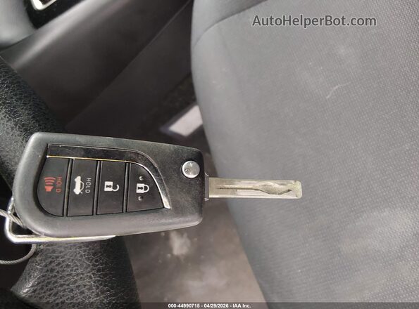 5YFEPMAE7NP374752 2022 TOYOTA LL Silver Widok deski rozdzielczej