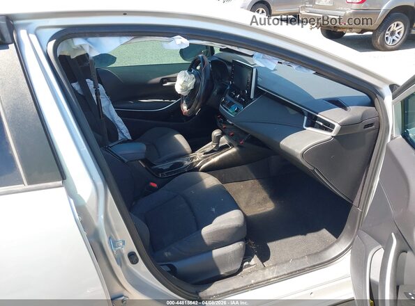 5YFP4RCE6LP021122 2020 TOYOTA LL Silver Front interior view