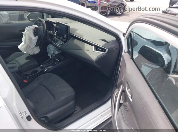 5YFS4MCE8NP115681 2022 TOYOTA LL White Front interior view