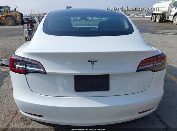 5YJ3E1EA8NF332461 2022 TESLA MODEL 3 White 