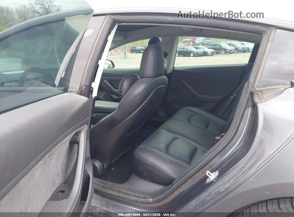5YJ3E1EB0KF520685 2019 TESLA MODEL 3 Gray VIN կոդի պիտակի տեսք