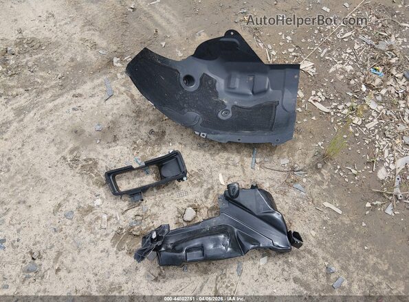5YJ3E1EB3RF843249 2024 TESLA MODEL 3 Red ხელსაწყოთა პანელის ხედი
