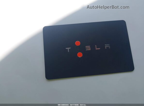 5YJ3E1EB7JF069429 2018 TESLA MODEL 3 Silver წინა პანელის ხედი