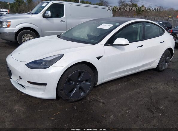 5YJ3E1EBXMF056355 2021 TESLA MODEL 3 White Առջևի ձախ երեք քառորդ տեսարան