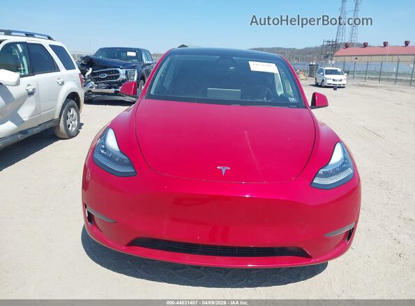 5YJYGDEE1MF083682 2021 TESLA MODEL Y Red Widok deski rozdzielczej