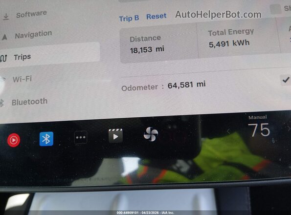 5YJYGDEE3MF241973 2021 TESLA MODEL Y White Вид задніх сидінь