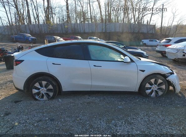 5YJYGDEE6LF035965 2020 TESLA MODEL Y White Vista interior trasera