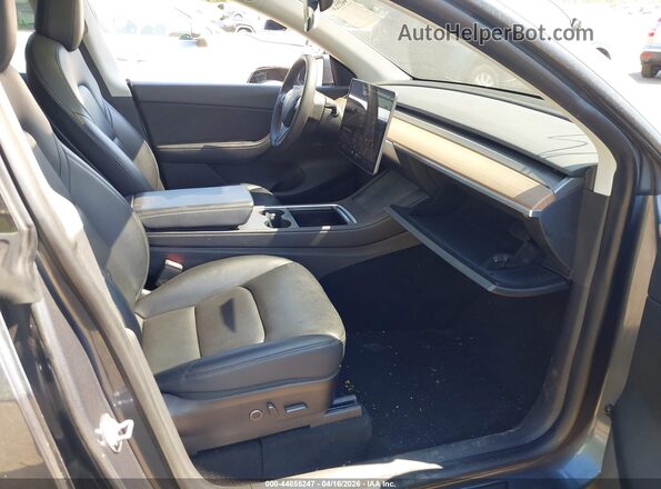 5YJYGDEE6MF146338 2021 TESLA MODEL Y Gray Вид салону спереду
