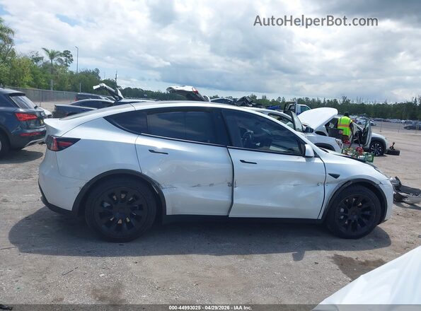 5YJYGDEE9MF108764 2021 TESLA MODEL Y White Widok zestawu wskaźników