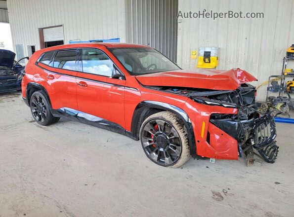 5YM23CS04P9R58392 2023 BMW XM Red Передня права чверть