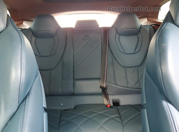 5YM23CS05P9S42634 2023 BMW XM Бирюзовый Вид задних сидений
