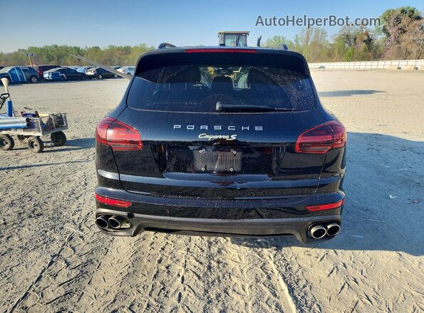 WP1AE2A29JLA72783 2018 PORSCHE CAYENNE Черный Вид салона спереди