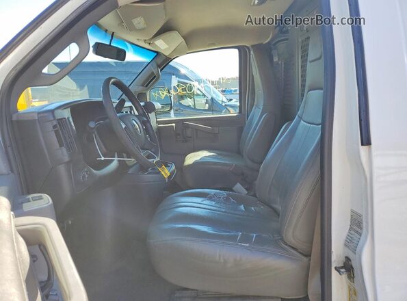 1GCWGAFF9H1162061 2017 CHEVROLET EXPRESS White 