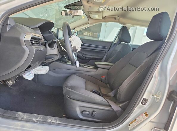 1N4BL4DV7SN351027 2025 NISSAN ALTIMA Silver Front interior view