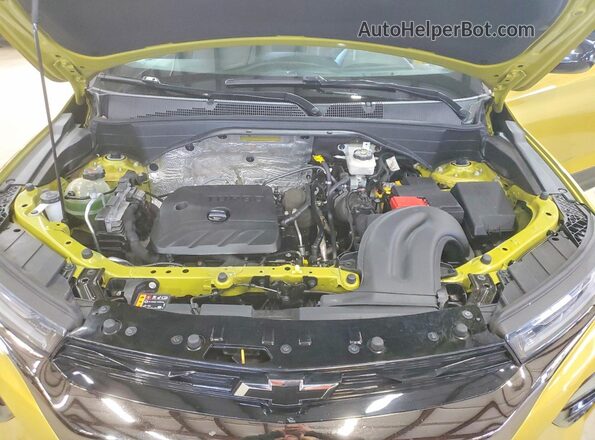 KL79MUSLXPB099674 2023 CHEVROLET TRAILBLAZER Желтый Вид подкапотного пространства