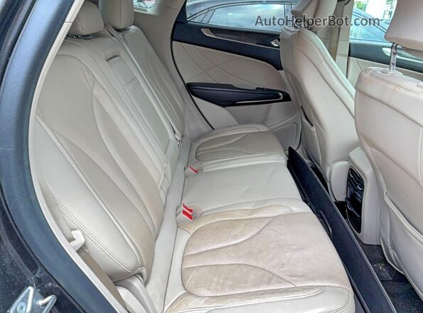 5LMCJ3C92HUL36106 2017 LINCOLN MKC Gray 