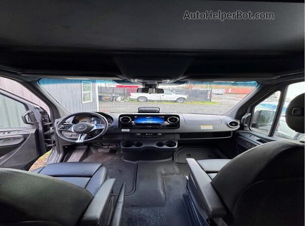 W1W4NBVYXST212908 2025 MERCEDES-BENZ SPRINTER Blue Հետևի նստատեղերի տեսք