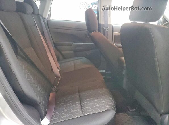 JA4ARUAU9TU014442 2026 MITSUBISHI OUTLANDER Silver 