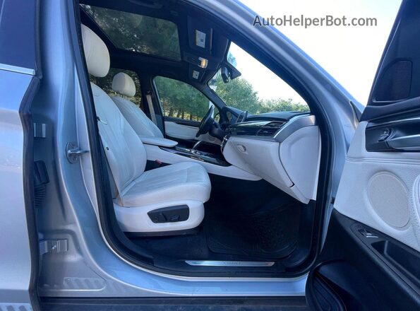 5UXKR0C57H0V66589 2017 BMW X5 Silver 