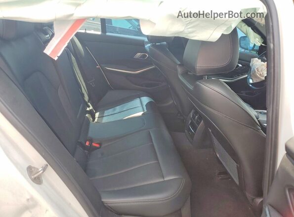 3MW39FF08P8C93771 2023 BMW 3 SERIES White Widok wnętrza z tyłu
