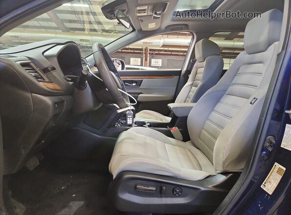 7FARW2H54JE016842 2018 HONDA CR-V Синий Вид панели приборов