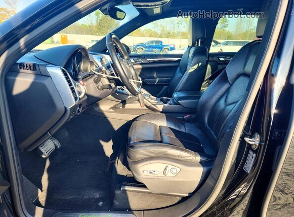 WP1AE2A29JLA72783 2018 PORSCHE CAYENNE Черный Вид панели приборов
