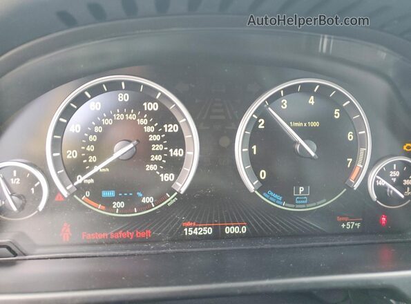 5UXKT0C33H0V95734 2017 BMW X5 Silver Vista de los asientos traseros