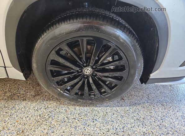 5TDKDRBH4SS577635 2025 TOYOTA HIGHLANDER Silver 