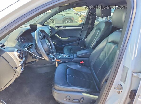 WAUAUGFF0KA076132 2019 AUDI OTHER White Առջևի վահանակի տեսք