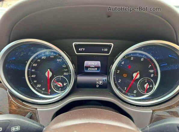 4JGDF6EE5JB124726 2018 MERCEDES-BENZ GLS Blue Instrument cluster view