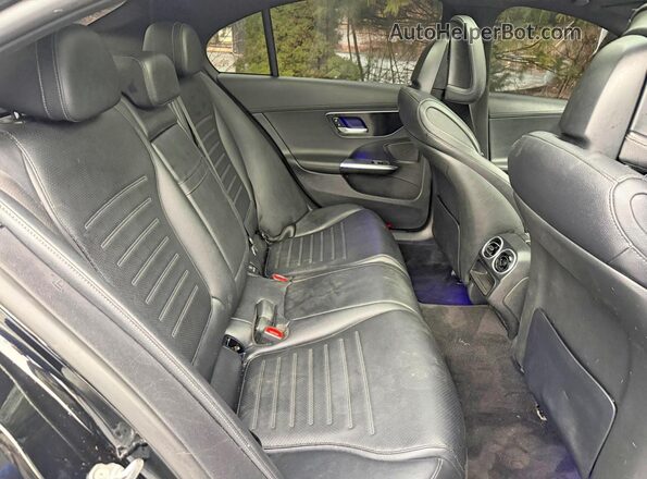 W1KAF4HB2NR048835 2022 MERCEDES-BENZ C Black უკანა სავარძლების ხედი