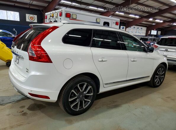 YV449MRR1H2122654 2017 VOLVO XC60 White 