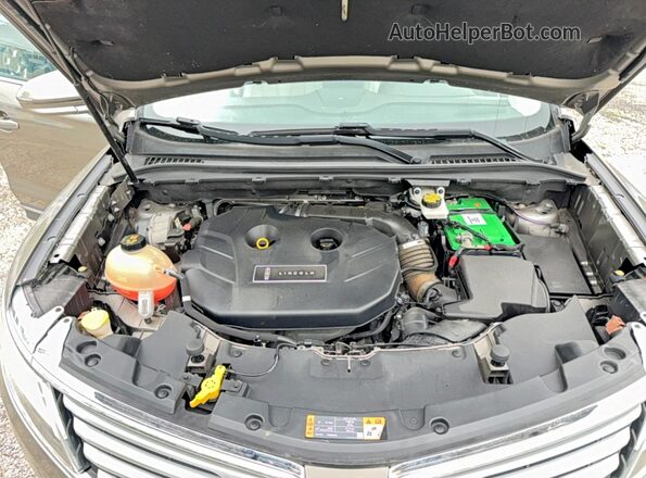 5LMCJ3D90HUL69989 2017 LINCOLN MKC Brown Vista del salpicadero