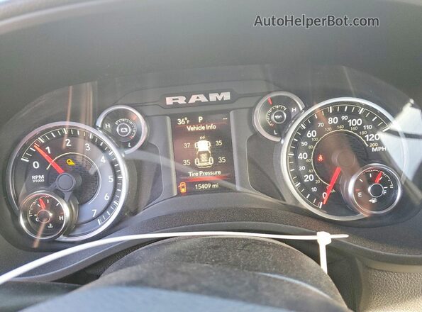 1C6RREFT9MN743820 2021 RAM 1500 White 