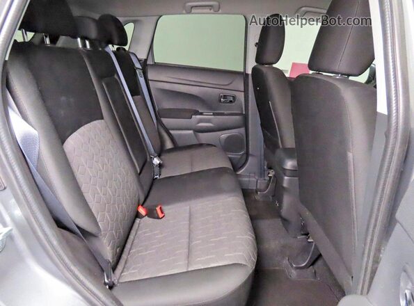 JA4ARUAU5SU003081 2025 MITSUBISHI OUTLANDER Silver 