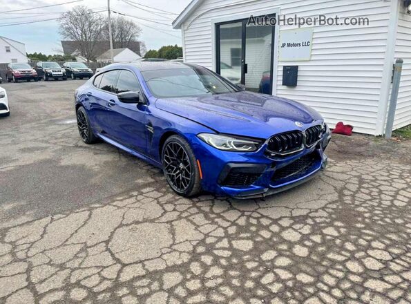 WBSGV0C08PCM43252 2023 BMW M8 Blue Widok z przodu