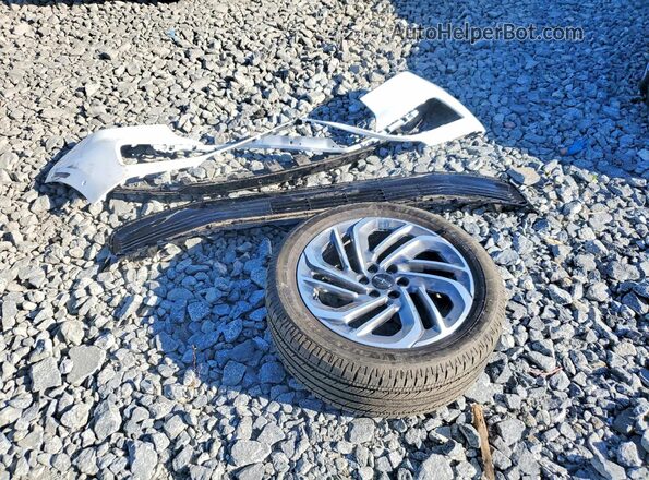 5LMJJ2LG0SEL03459 2025 LINCOLN NAVIGATOR White Widok wnętrza 360 stopni