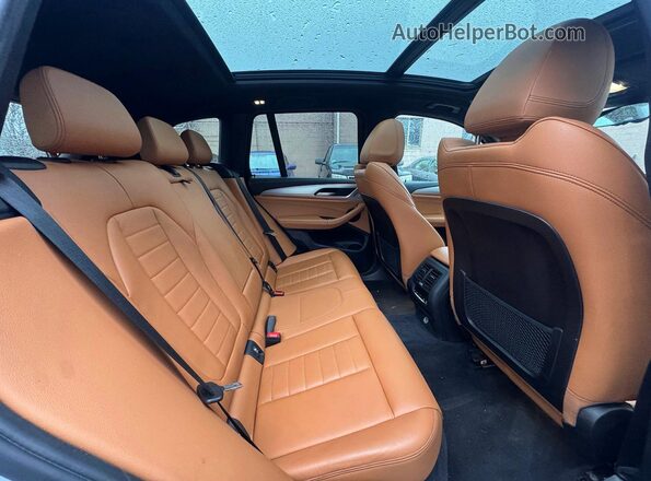 WBAJE7C58KWW14782 2019 BMW 5 SERIES Черный Вид салона спереди