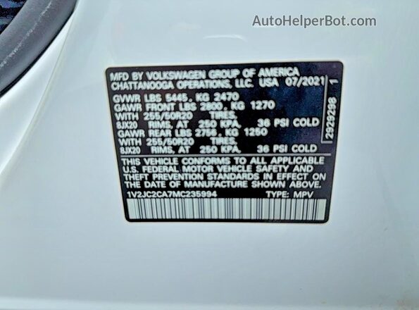 1V2JC2CA7MC235994 2021 VOLKSWAGEN ATLAS White Widok wnętrza z tyłu