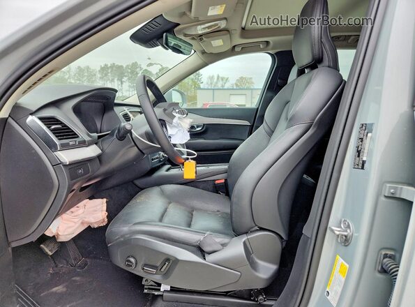 YV4M12PJ2S1335599 2025 VOLVO XC90 Silver Dashboard view