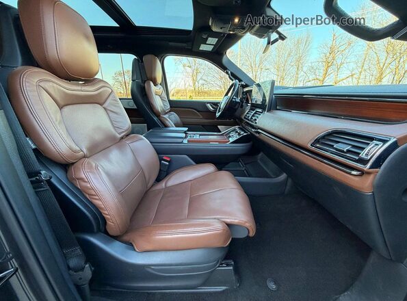 5LMJJ3LG6PEL01955 2023 LINCOLN NAVIGATOR Gray Widok z tyłu