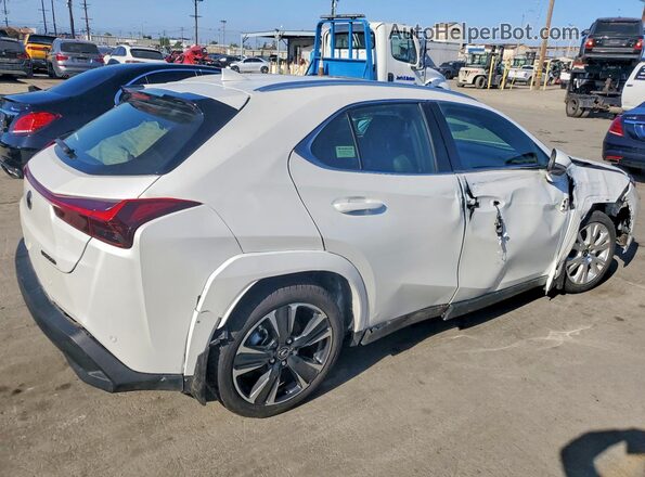 JTHYBJAH4S2017915 2025 LEXUS UX White 