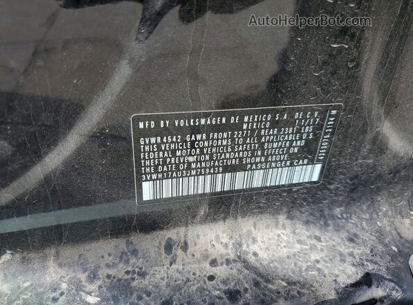 3VWH17AU3JM759439 2018 VOLKSWAGEN GOLF Black Vista del compartimento del motor