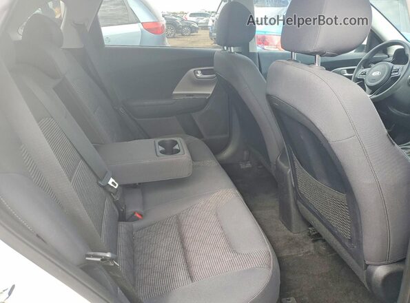 KNDCB3LC0K5246132 2019 KIA NIRO White Widok wnętrza z tyłu