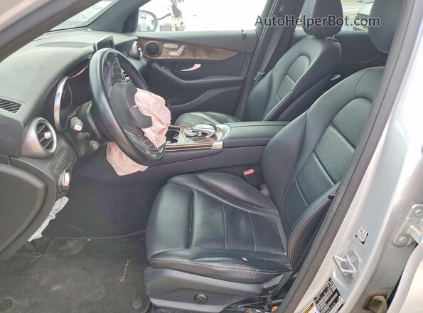 WDC0G4JB1GF106154 2016 MERCEDES-BENZ GLC-CLASS Silver Widok deski rozdzielczej